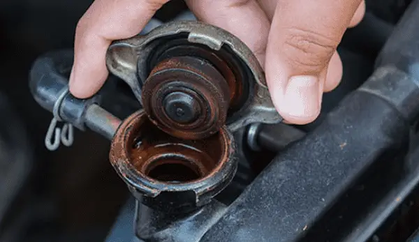 Why Is The Coolant Reservoir Overflowing? 5 Common Reasons