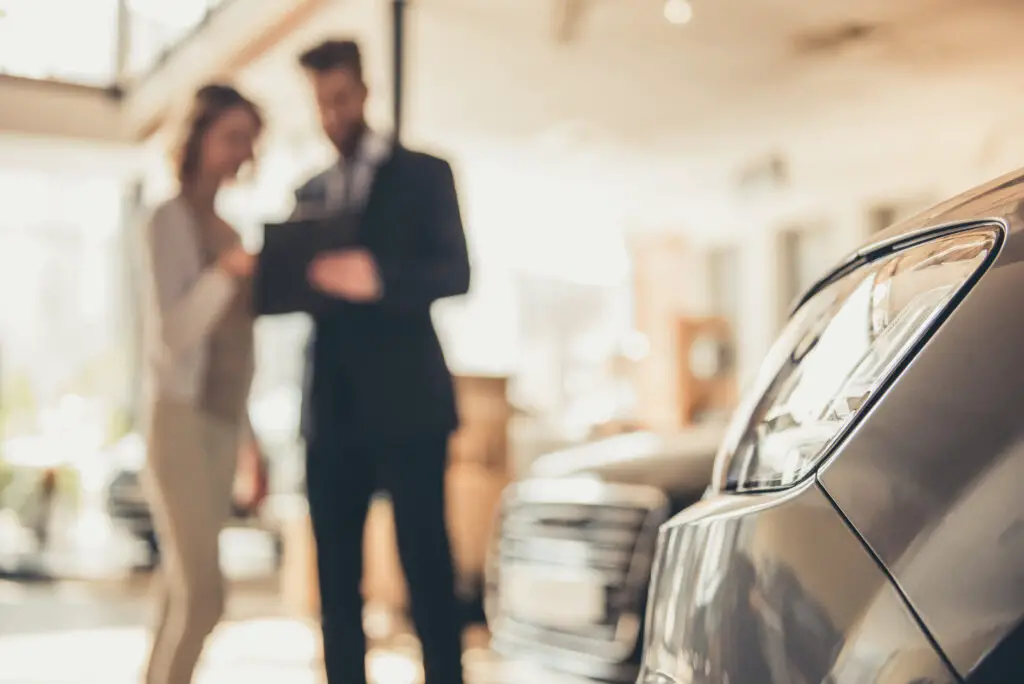 Buying a Used Car at a Dealership vs. Private Seller: Which Is The Best?